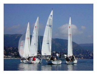  Die Segelboote des Clubs 